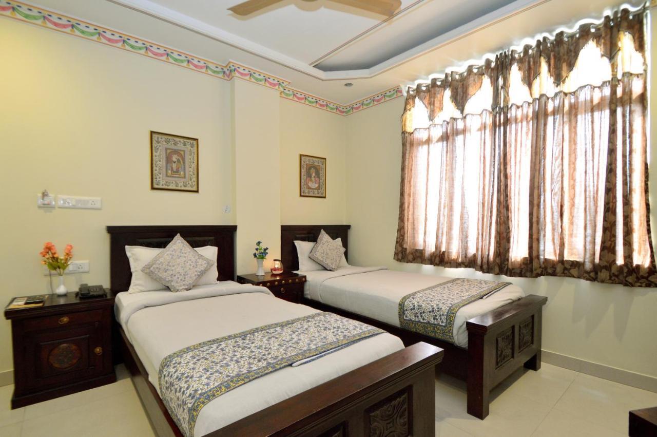 Surya Garh 3*